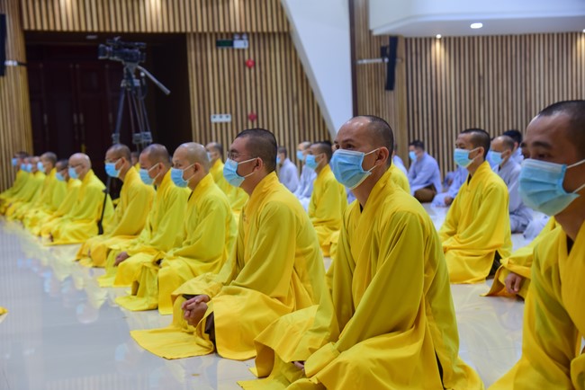 The 17th Dharma Talk Program: Confidences in the life of cultivation.